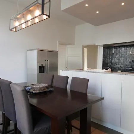 Apartment Cap's House *