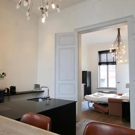 Apartment Cap's House *