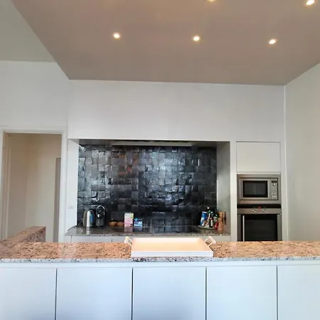 Cap's House Apartment *