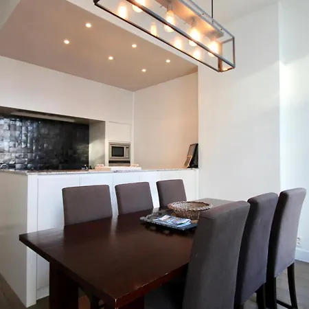 Apartment Cap's House *