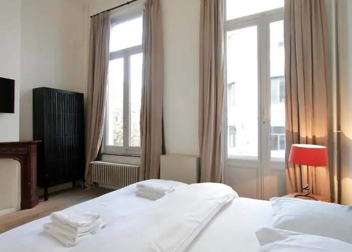 Apartment Cap's House