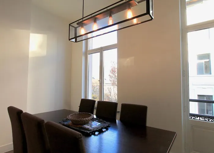 Apartment Cap's House *